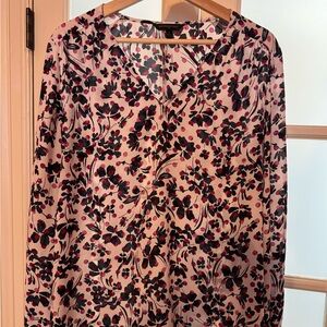 Banana Republic Navy and Pink Patterned Top with sleeve slits